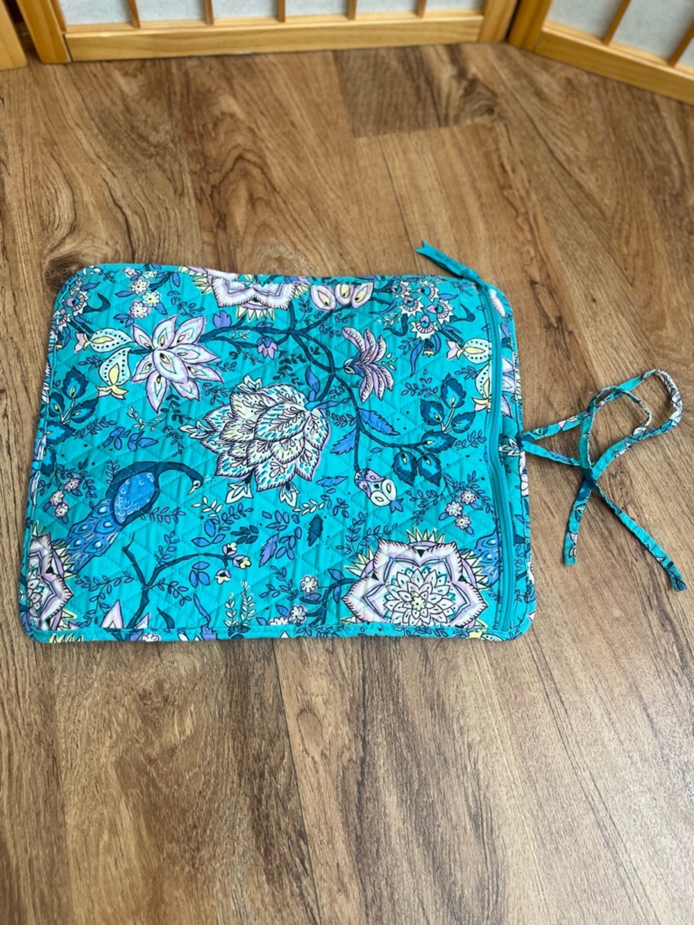 Vera Bradley Peacock Garden Flat Iron Travel Case Teal Floral Roll Up